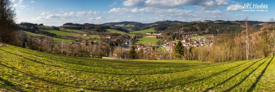 Jarní panorama Dalečína