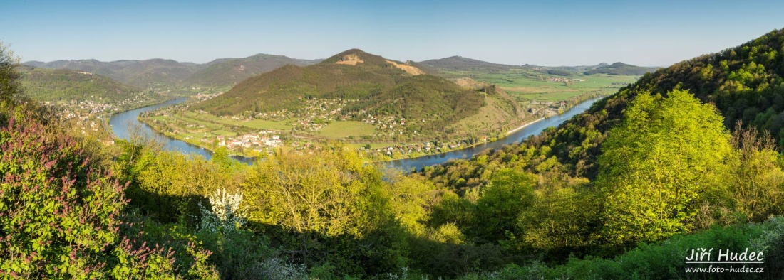 Panorama údolí Labe z Dubiček