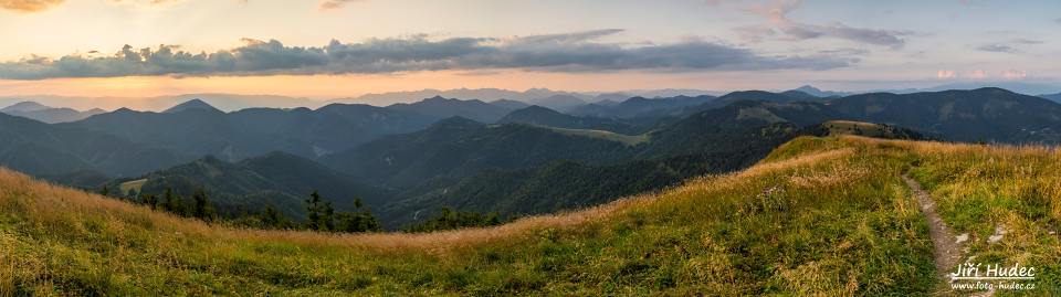 Večerní panorama z Rakytova 2